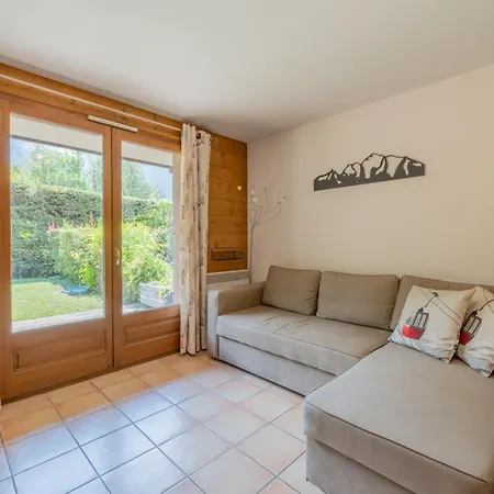 Apt Les Capucins Quiet Chamonix Base W/ Private Garden - Happy Rentals *