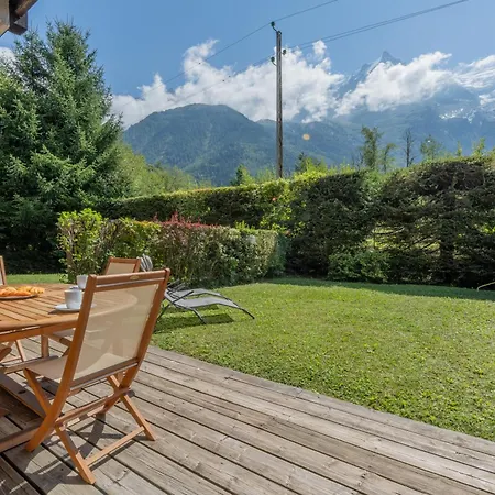 Apt Les Capucins Quiet Chamonix Base W/ Private Garden - Happy Rentals Apartament Chamonix