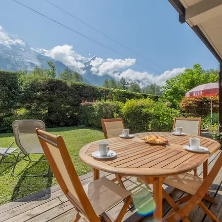 Apartament Apt Les Capucins Quiet Chamonix Base W/ Private Garden - Happy Rentals